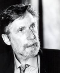 Simon Leys